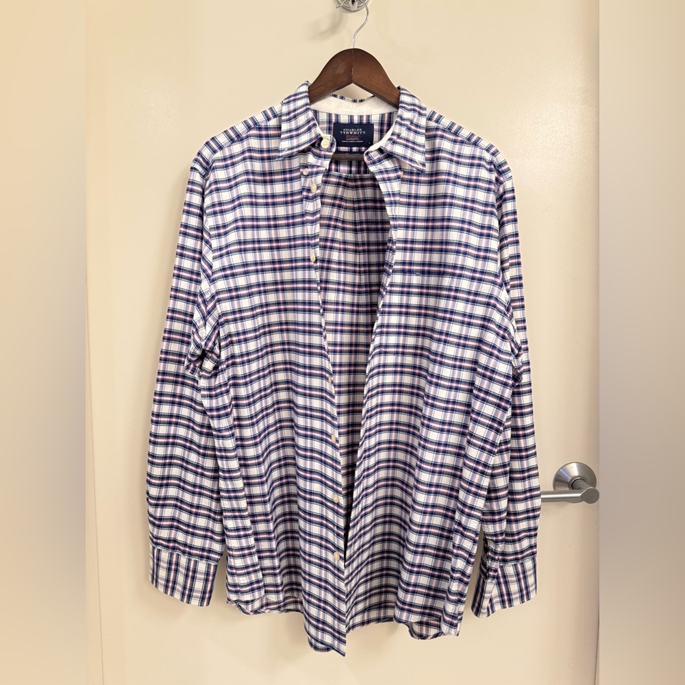 Charles Tyrwhitt Men's Classic Fit Button-Down Shirt. 100% Cotton. Size Large - Picture 7 of 15